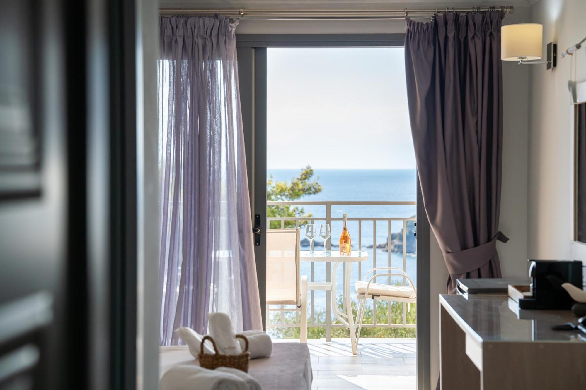 טרולוס La Luna Hotel מראה חיצוני תמונה